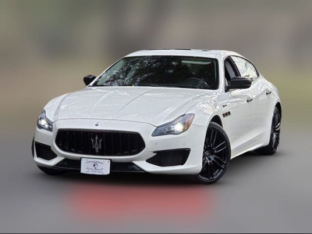 2022 Maserati Quattroporte Modena Q4