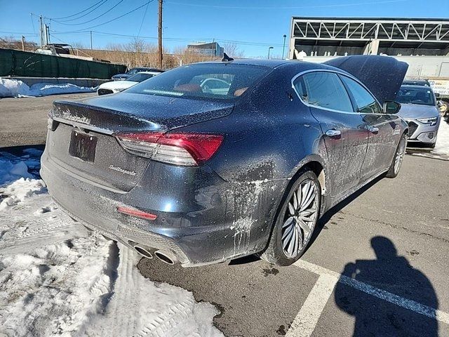 2022 Maserati Quattroporte Modena Q4