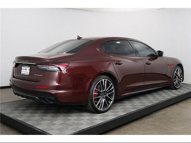 2022 Maserati Quattroporte Trofeo