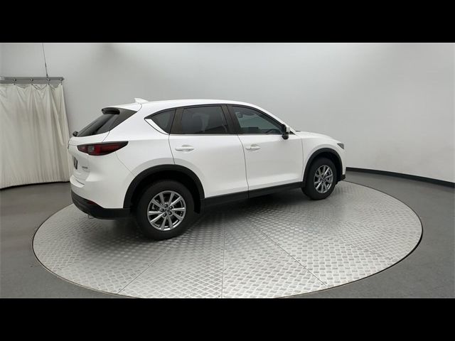 2022 Mazda CX-5 2.5 S Preferred Package