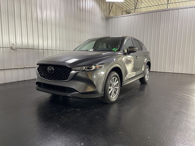 2022 Mazda CX-5 2.5 S Preferred Package