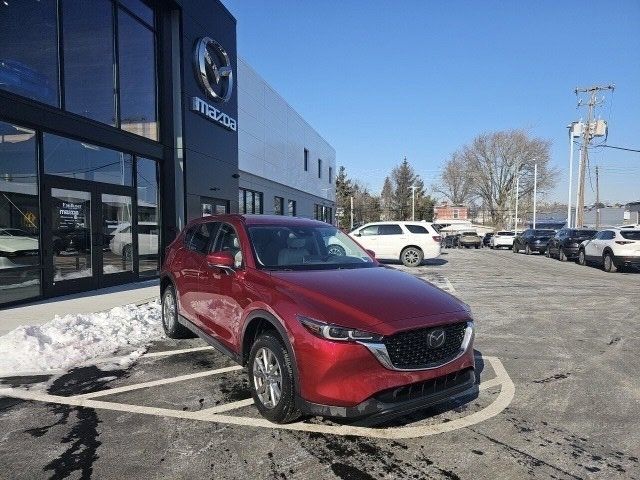 2022 Mazda CX-5 2.5 S Preferred Package