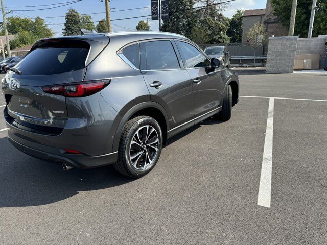 2022 Mazda CX-5 2.5 S Premium Package