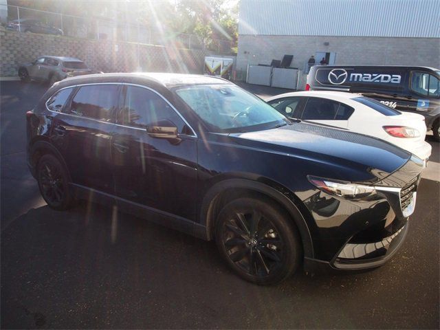 2022 Mazda CX-9 Touring Plus