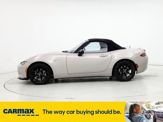 2022 Mazda MX-5 Miata Club