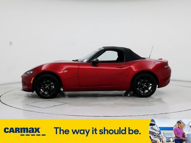 2022 Mazda MX-5 Miata Club