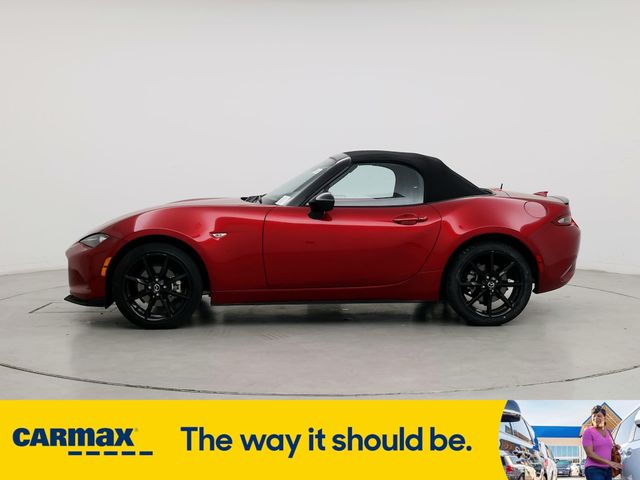 2022 Mazda MX-5 Miata Club