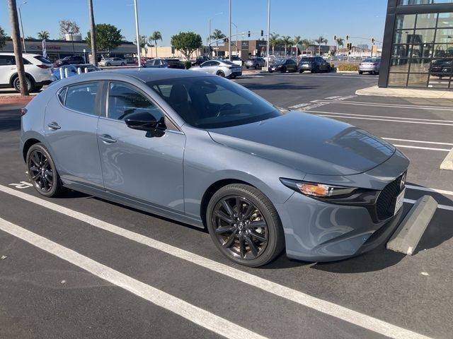 2022 Mazda Mazda3 Carbon Edition