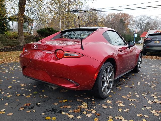 2022 Mazda MX-5 Miata RF Grand Touring