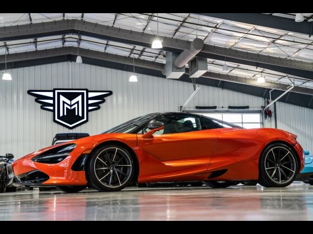 2022 McLaren 720S Performance