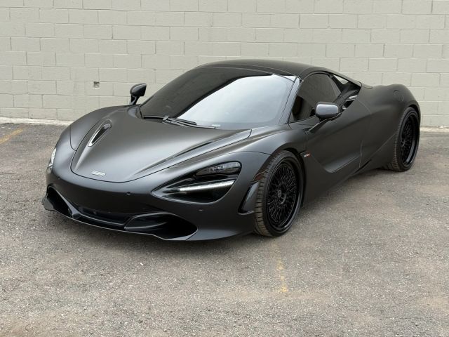2022 McLaren 720S Performance