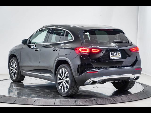 2022 Mercedes-Benz GLA 250