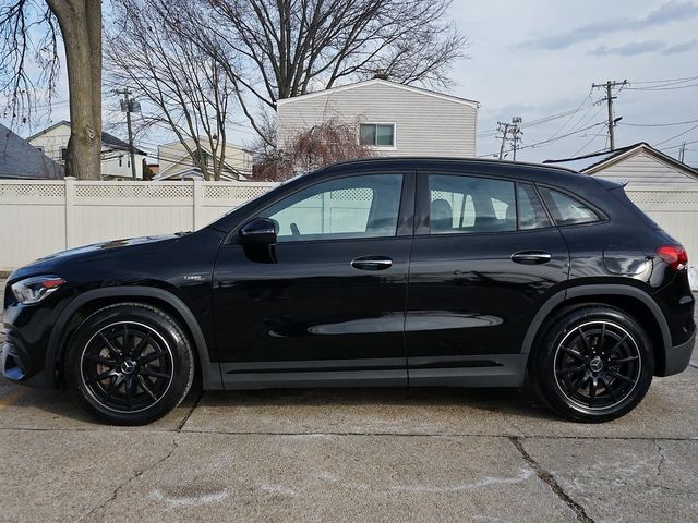 2022 Mercedes-Benz GLA AMG 35