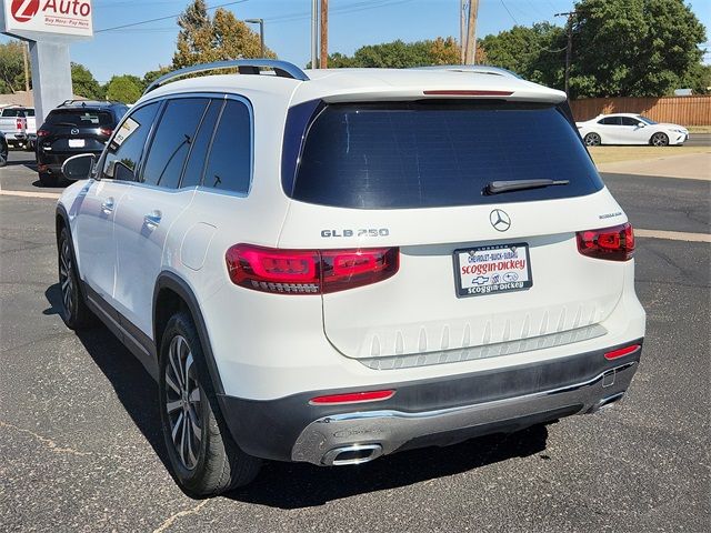 2022 Mercedes-Benz GLB 250