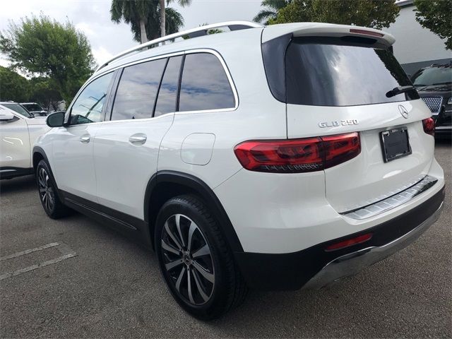 2022 Mercedes-Benz GLB 250