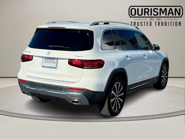 2022 Mercedes-Benz GLB 250