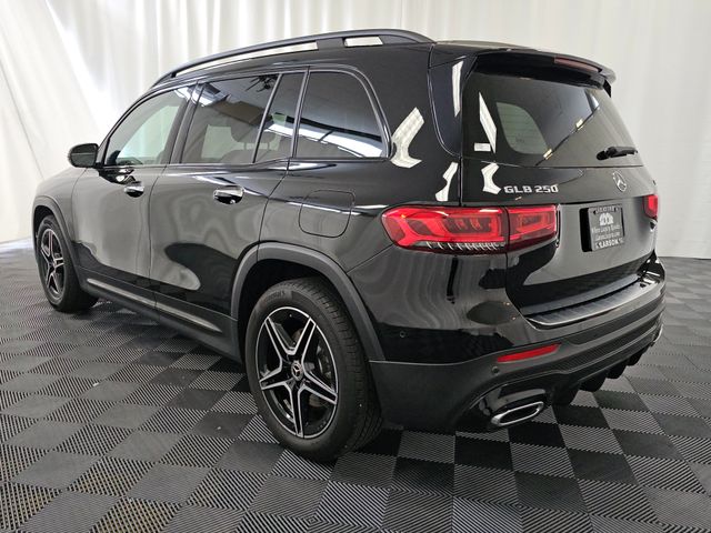 2022 Mercedes-Benz GLB 250