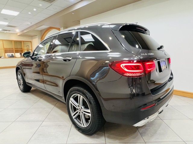 2022 Mercedes-Benz GLC 300