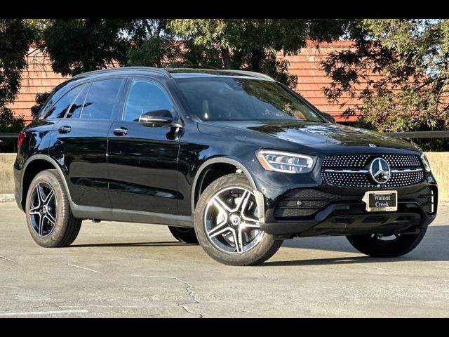 2022 Mercedes-Benz GLC 300