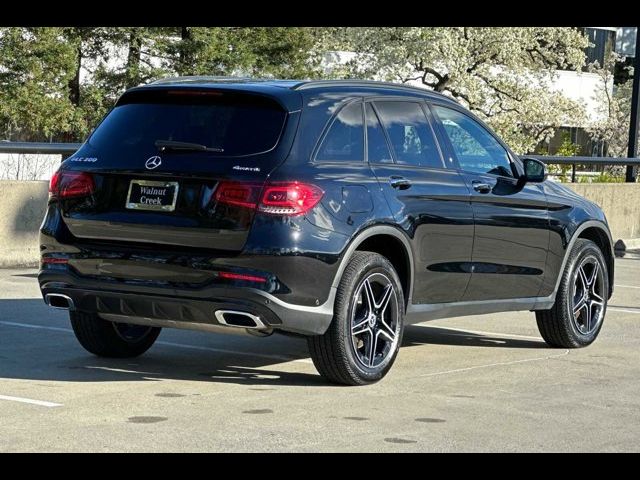 2022 Mercedes-Benz GLC 300