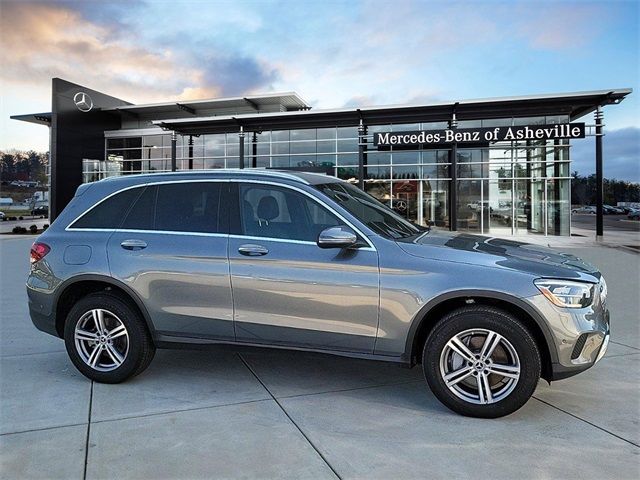 2022 Mercedes-Benz GLC 300