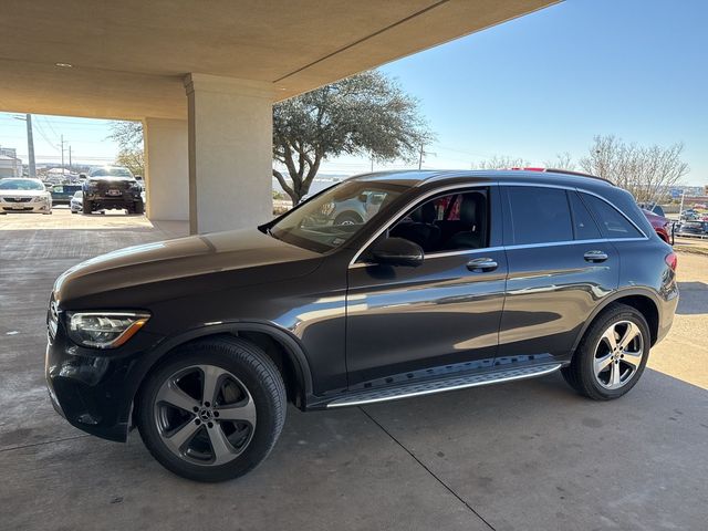 2022 Mercedes-Benz GLC 300