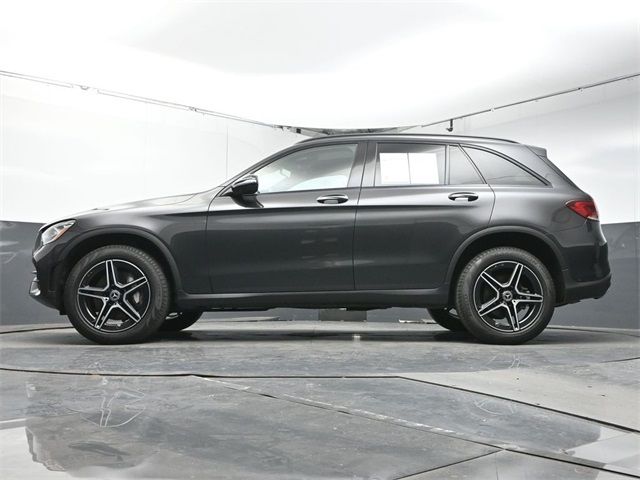 2022 Mercedes-Benz GLC 300