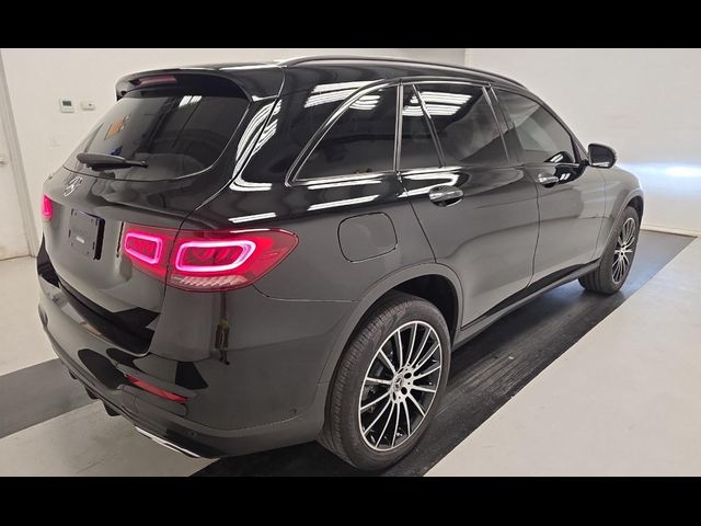 2022 Mercedes-Benz GLC 300