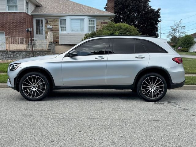 2022 Mercedes-Benz GLC 300