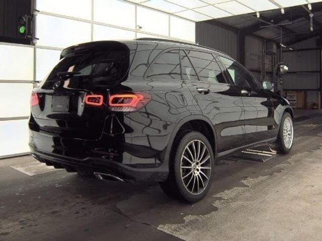 2022 Mercedes-Benz GLC 300