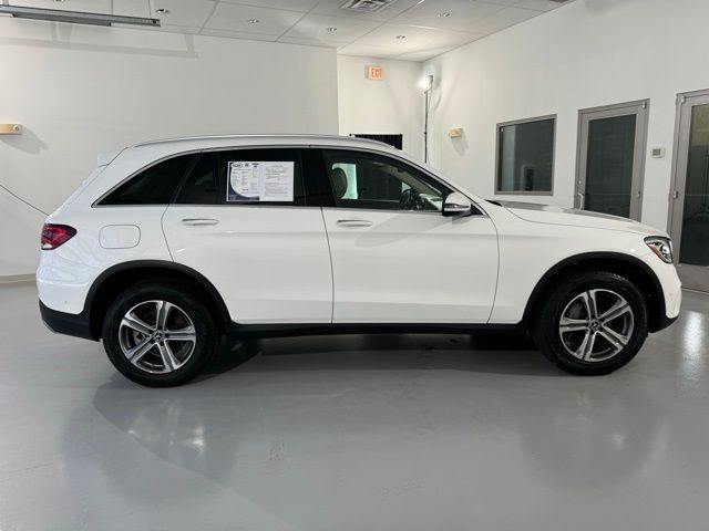 2022 Mercedes-Benz GLC 300