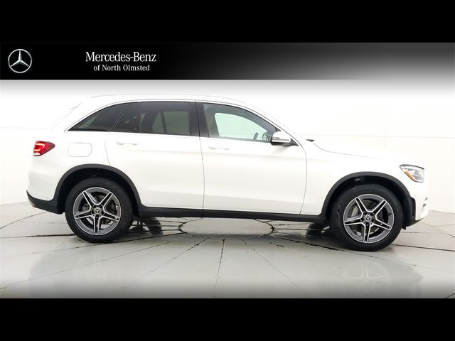 2022 Mercedes-Benz GLC 300