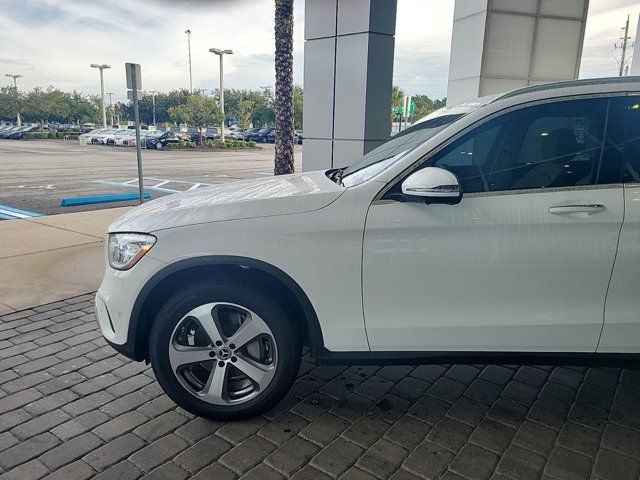 2022 Mercedes-Benz GLC 300