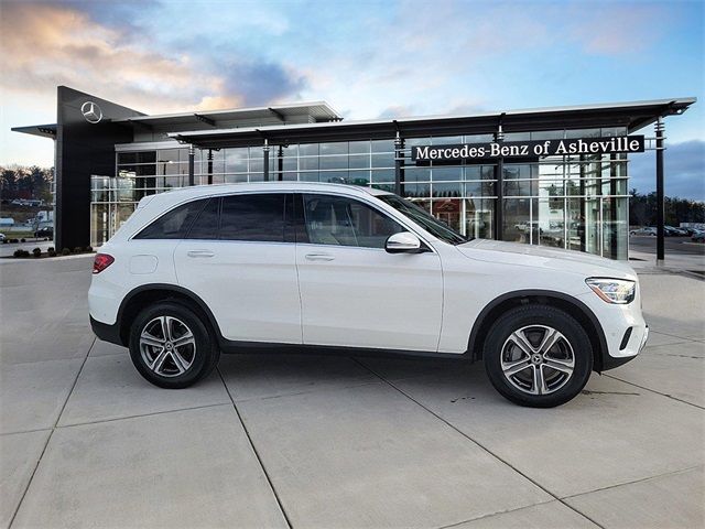 2022 Mercedes-Benz GLC 300