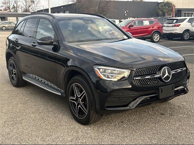 2022 Mercedes-Benz GLC 300