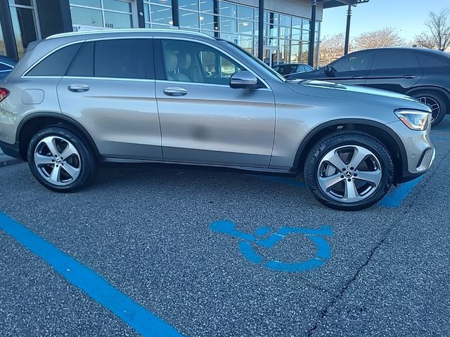 2022 Mercedes-Benz GLC 300