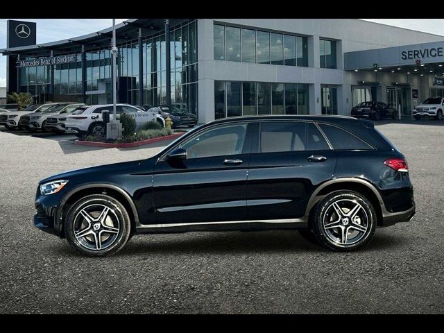 2022 Mercedes-Benz GLC 300