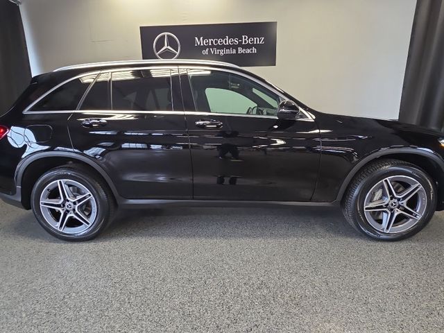 2022 Mercedes-Benz GLC 300