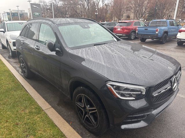 2022 Mercedes-Benz GLC 300