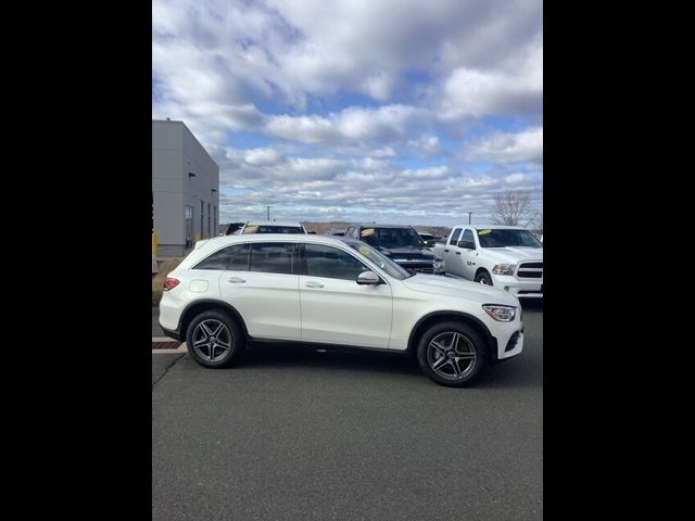 2022 Mercedes-Benz GLC 300