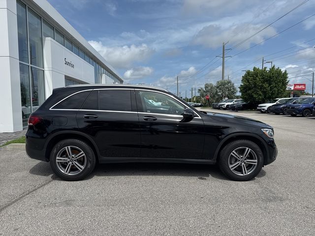 2022 Mercedes-Benz GLC 300