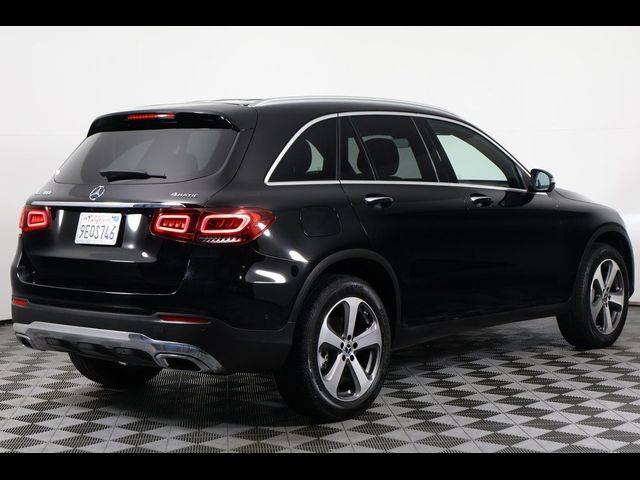 2022 Mercedes-Benz GLC 300