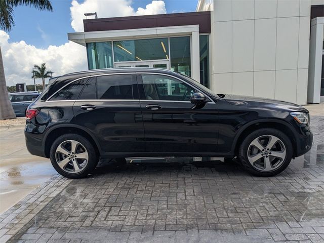 2022 Mercedes-Benz GLC 300