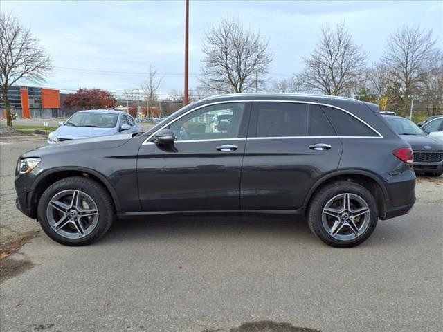 2022 Mercedes-Benz GLC 300