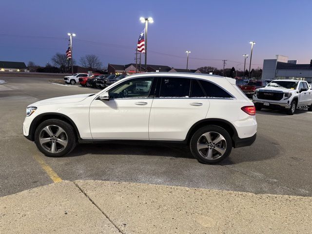 2022 Mercedes-Benz GLC 300