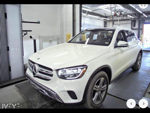 2022 Mercedes-Benz GLC 300