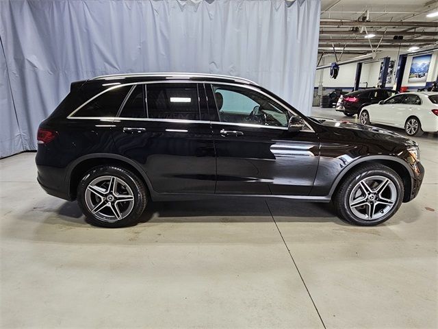 2022 Mercedes-Benz GLC 300