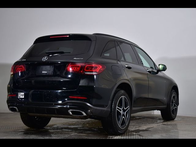 2022 Mercedes-Benz GLC 300