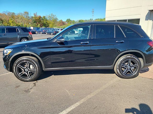 2022 Mercedes-Benz GLC 300