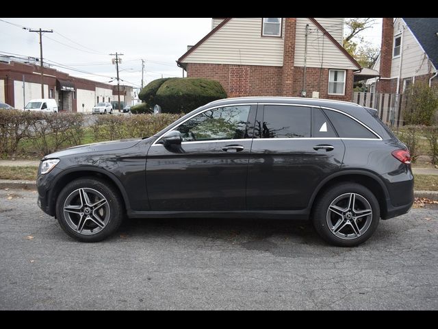 2022 Mercedes-Benz GLC 300